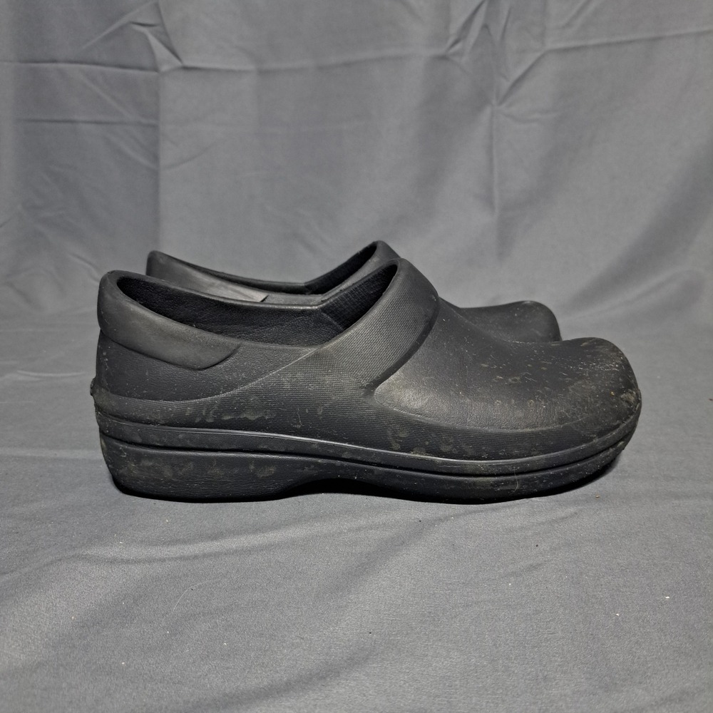 Crocs WOMEN'S 9 Neria Pro‎ II Literide Work Clogs - Black